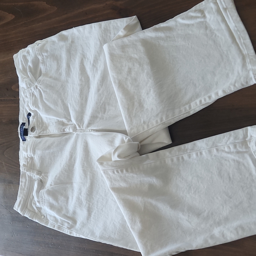 Bandolino white capri jeans  sz 16
